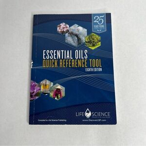 Young Living MINI BOOK Essential Oils Quick Reference‎ Tool Guide